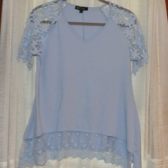 DG2 by Diane Gilman Tops - Diane Gilman DG2 Top with Crocheted sleeves